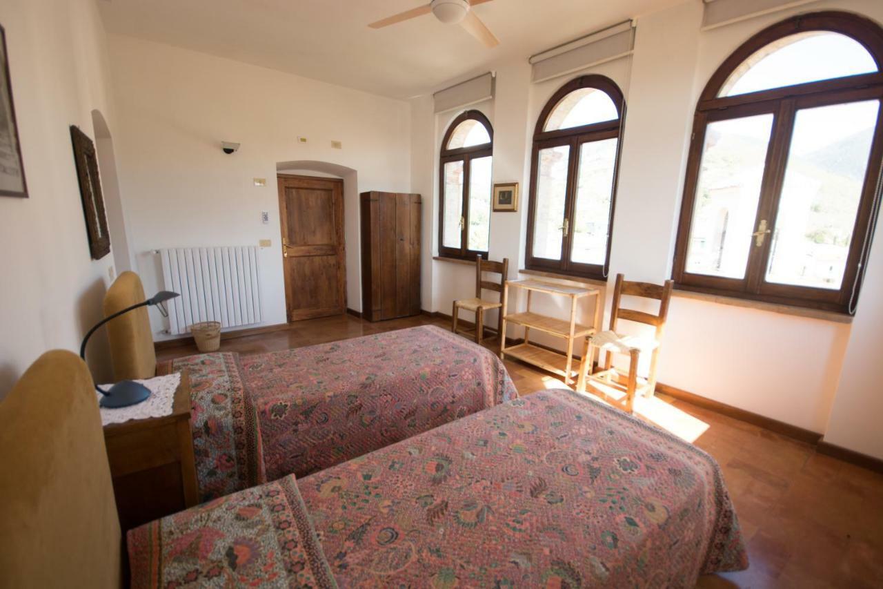 福利尼奥Casa Dei Lecci公寓 外观 照片