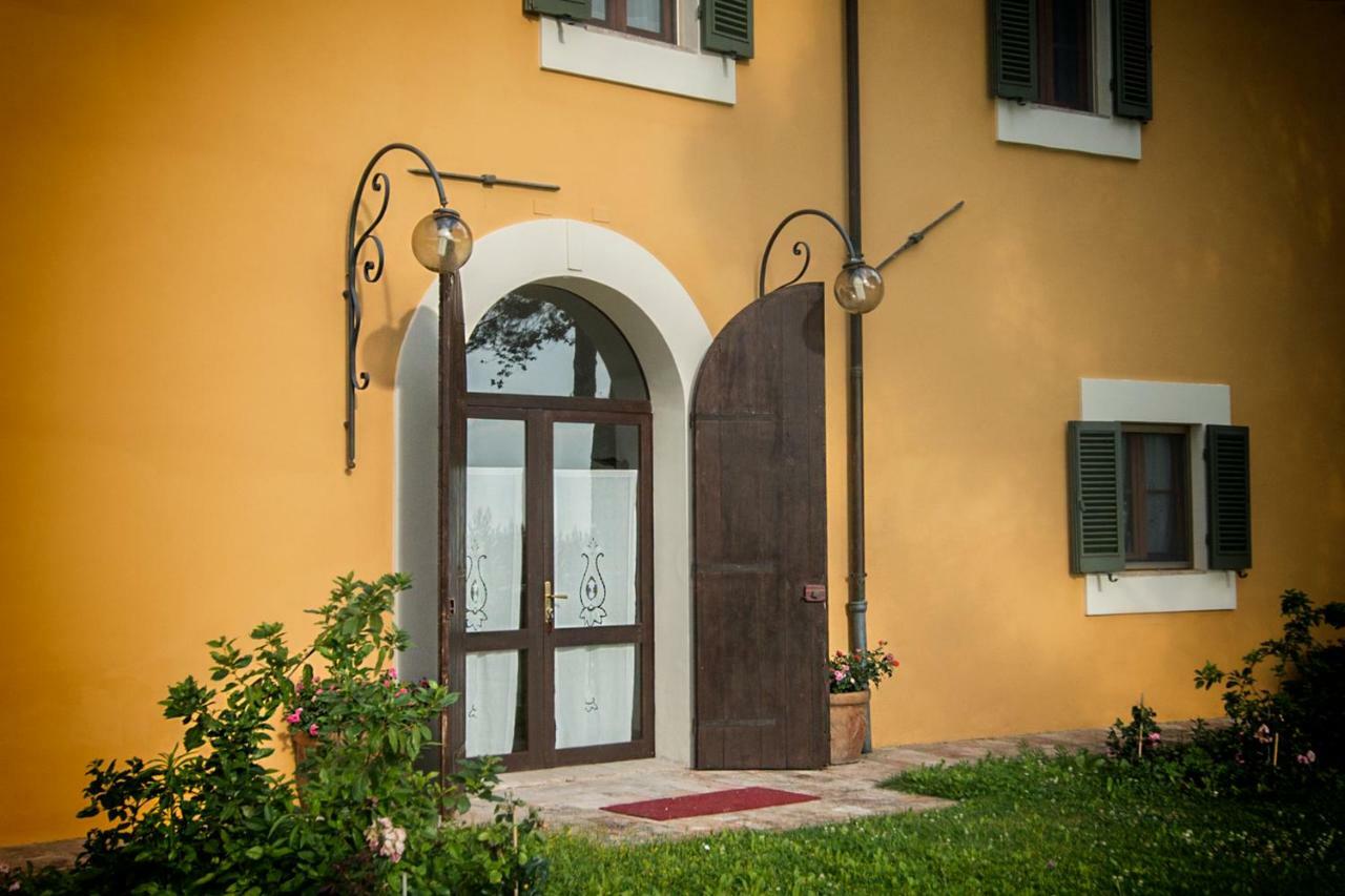 福利尼奥Casa Dei Lecci公寓 外观 照片